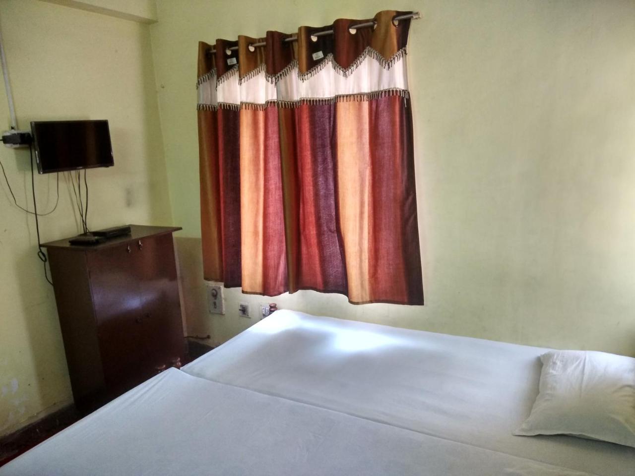 Renu Guest House コルカタ エクステリア 写真